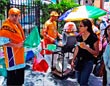 The Hamburger Seller, Laker Day, 9th & Figueroa, 6.14.02